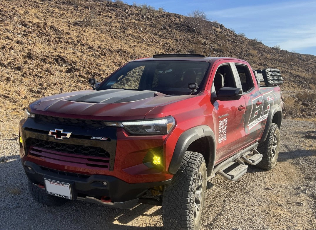 Conversión de faros antiniebla Colorado ZR2 2023 + Auxbeam XP Ultra Combo 9600 LM (negro mate)