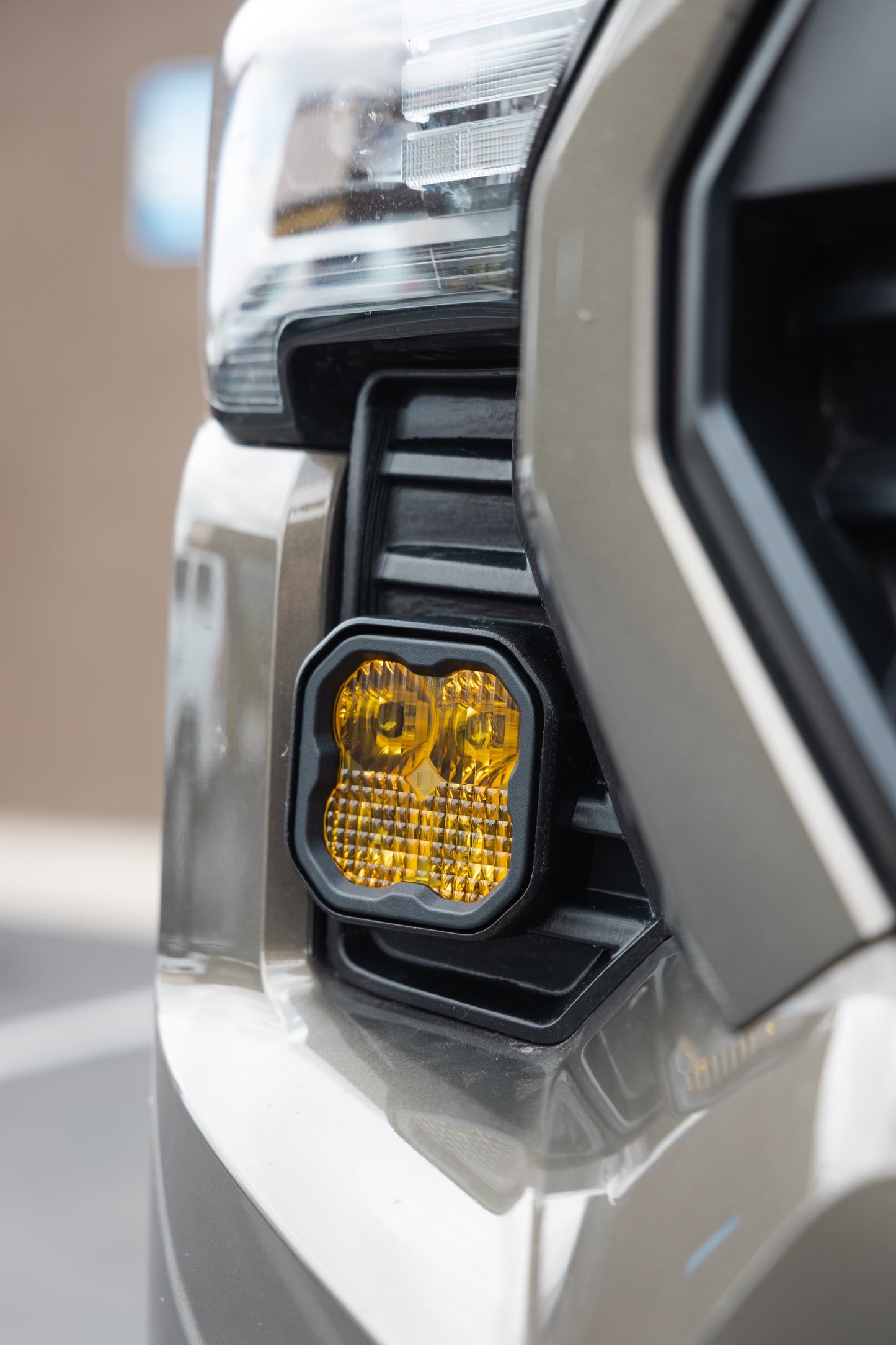 Cubierta de ventilación LED para Tacoma DD SS3 2024 (negro mate) + par de luces LED deportivas DD SS3