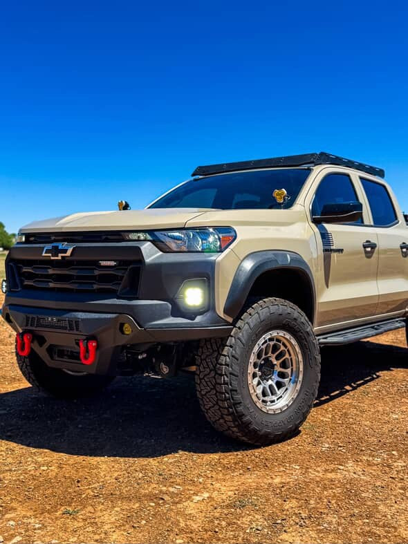 Cubierta de ventilación +2024 Colorado LT/Trailboss/Z71 (negro mate ASA) + módulo LED SS3 SAE/DOT PRO