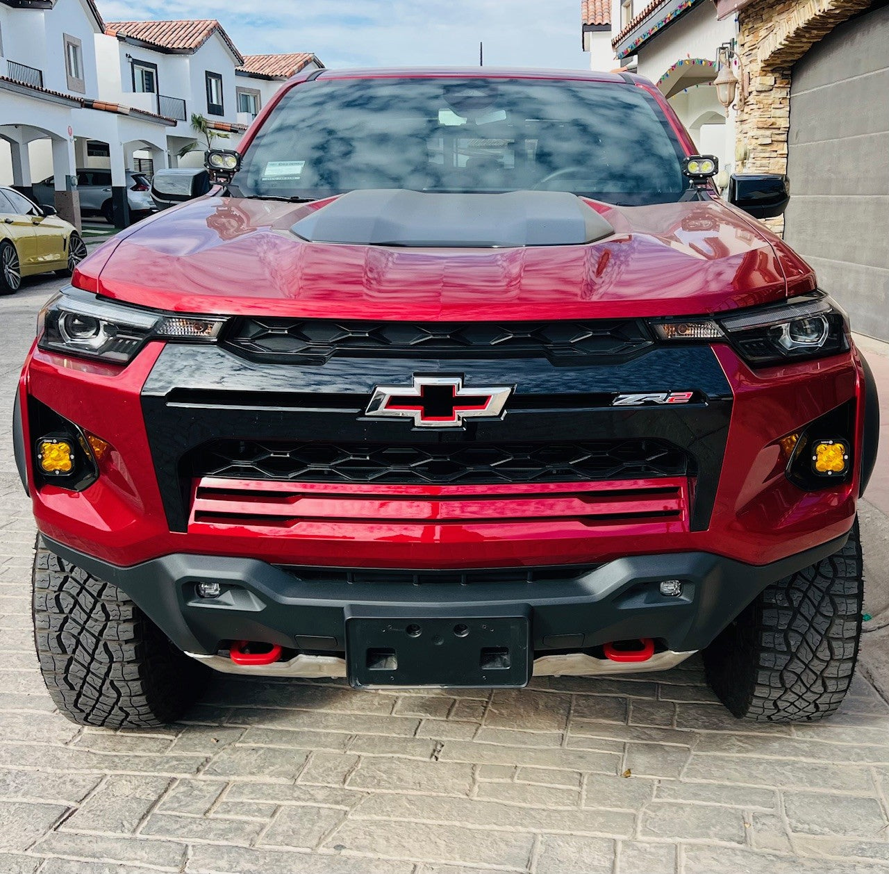 Conversión de faros antiniebla Colorado ZR2 2023 + Auxbeam XP Ultra Combo 9600 LM (negro mate)
