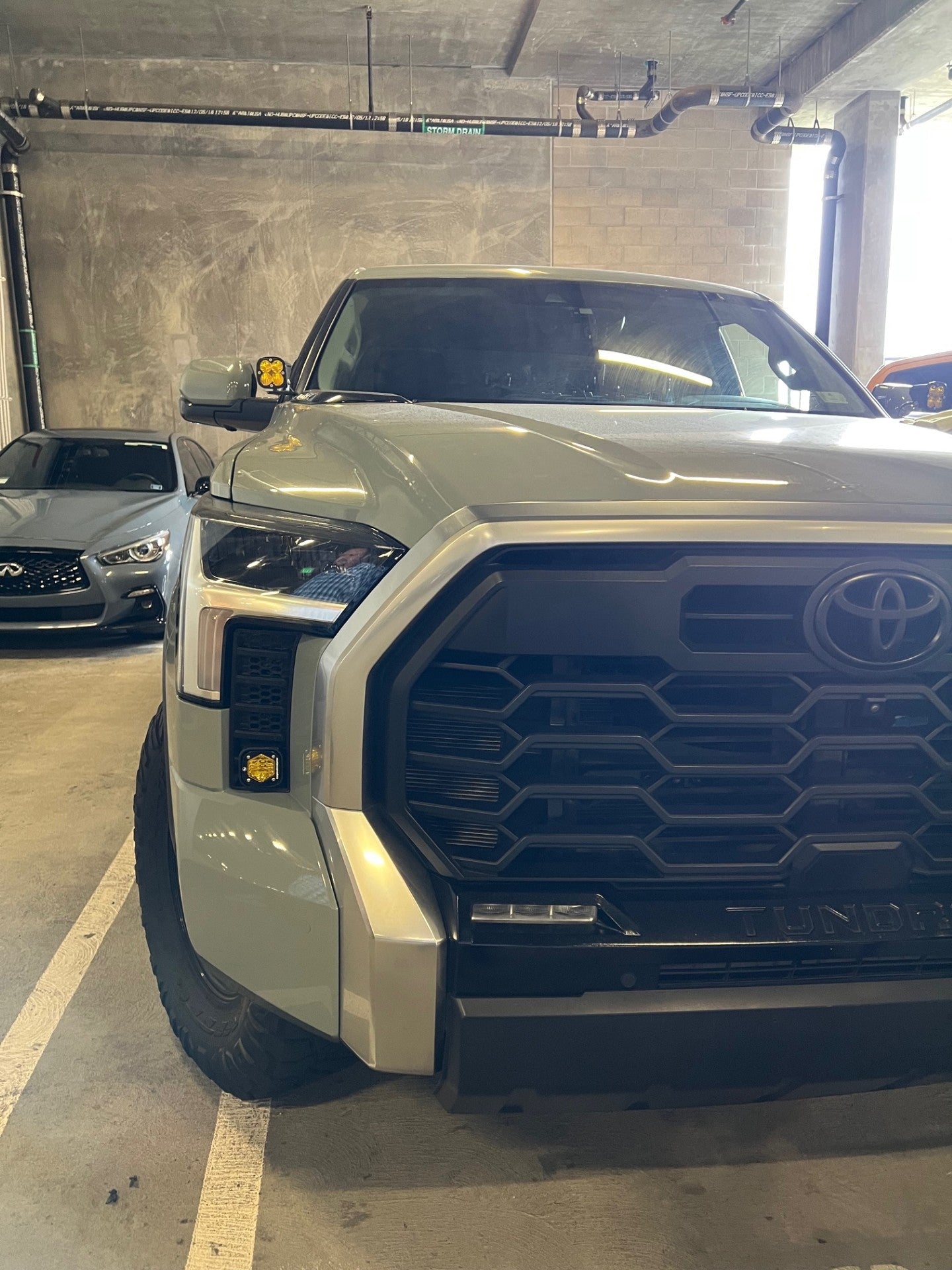 Cubierta de ventilación LED para Toyota Tundra 2022 (negro mate ASA) Baja Designs S1
