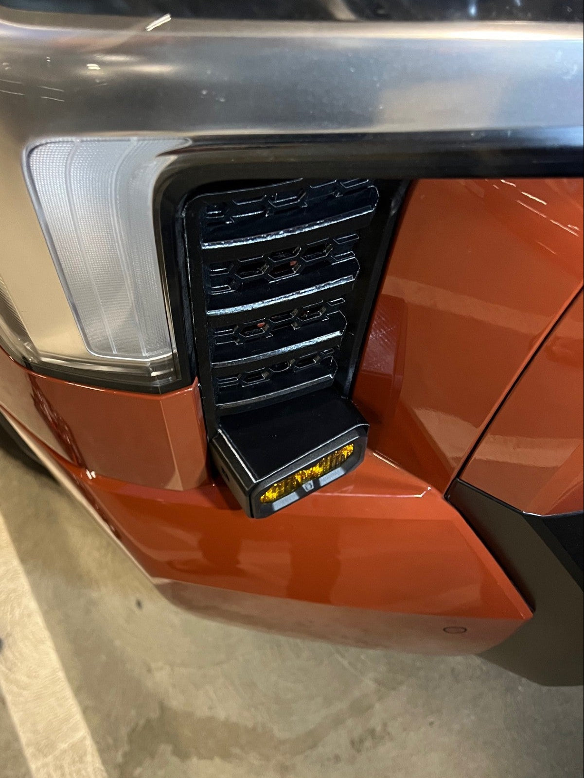 Cubierta de ventilación LED para Toyota Tundra 2022 (negro mate ASA) Baja Designs S1