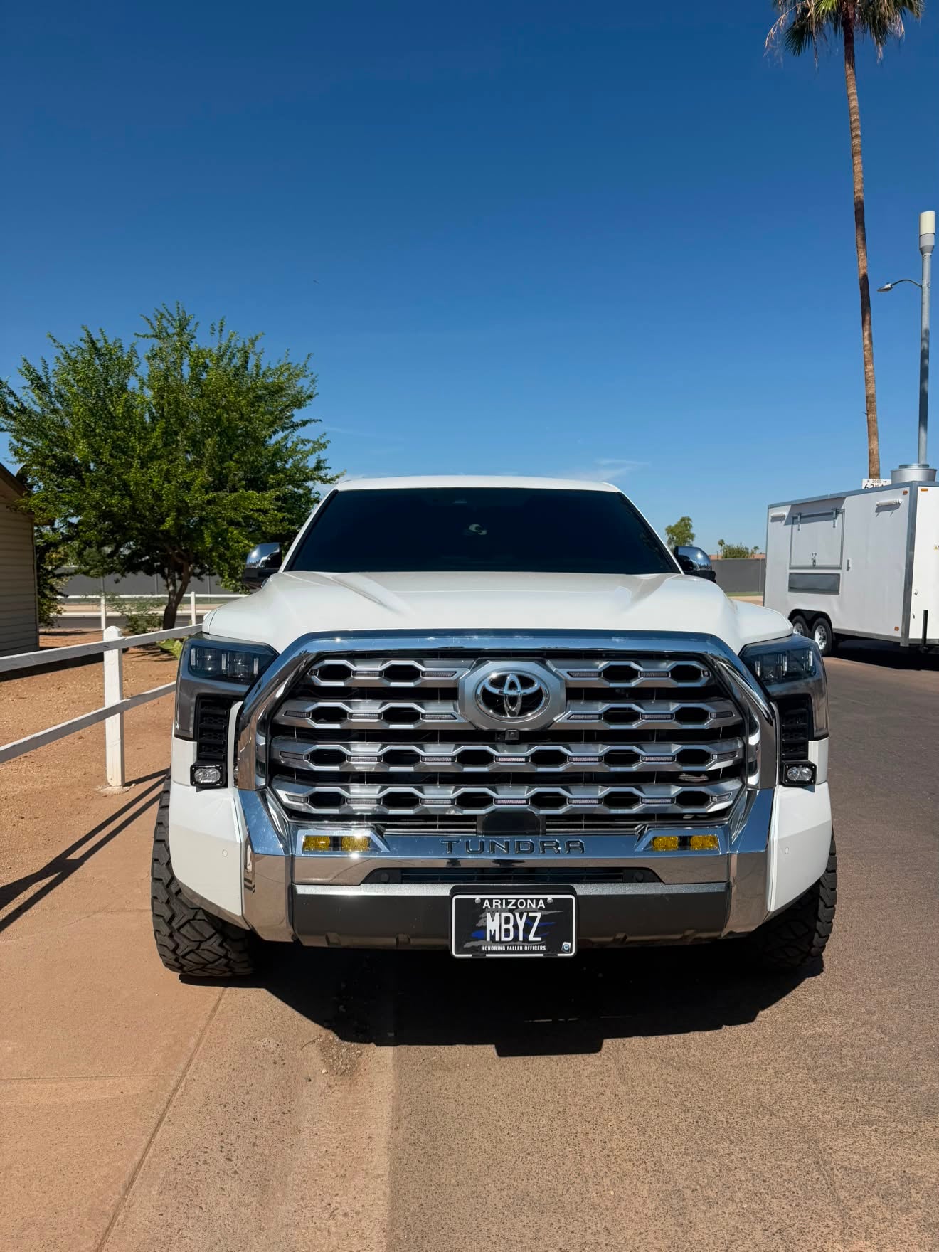 Cubierta de ventilación LED para Toyota Tundra 2022 (negro mate ASA) Baja Designs S2