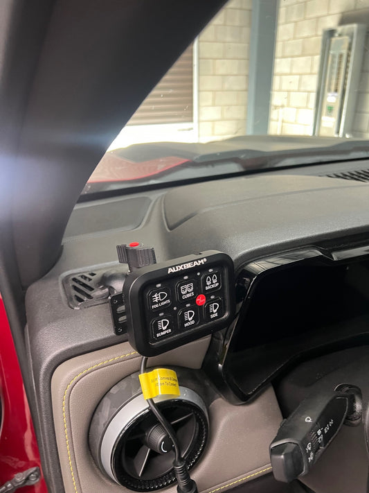 +2024 Colorado interior A/C vent mount